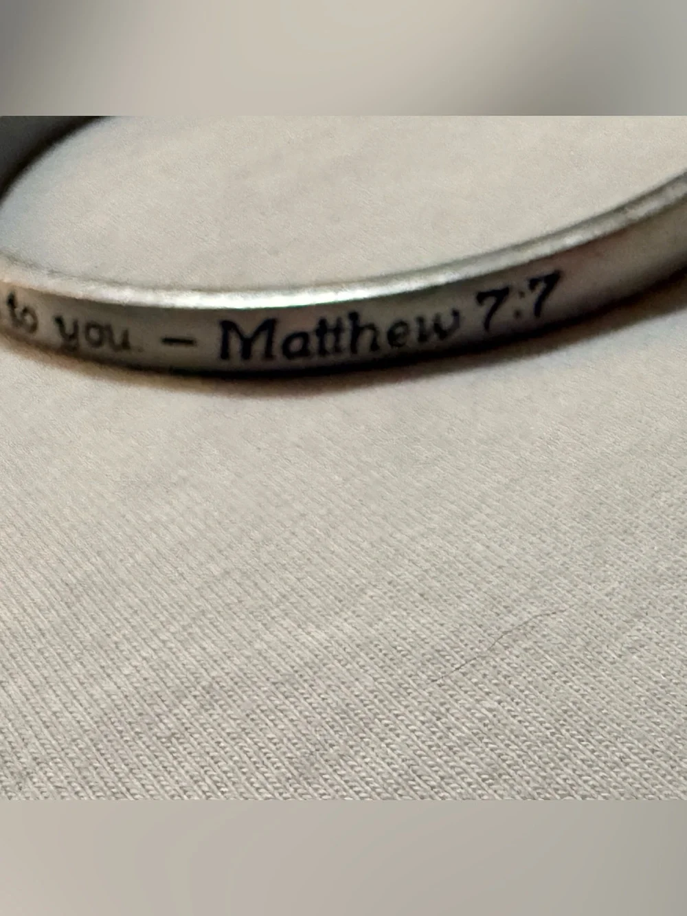 Lot of 4 Silver Tone Metal Bangle Bracelets, 1 Signed Brighton, Size 7.5